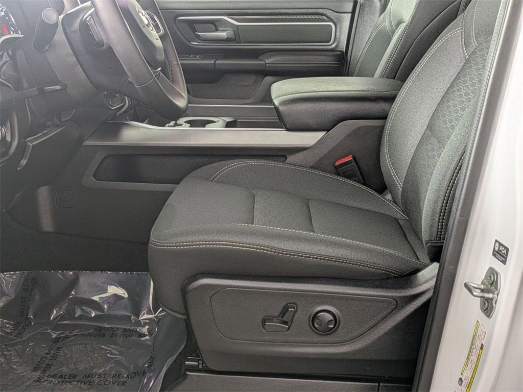 2025 RAM 1500 Big Horn Crew Cab 4x4 5'7' Box