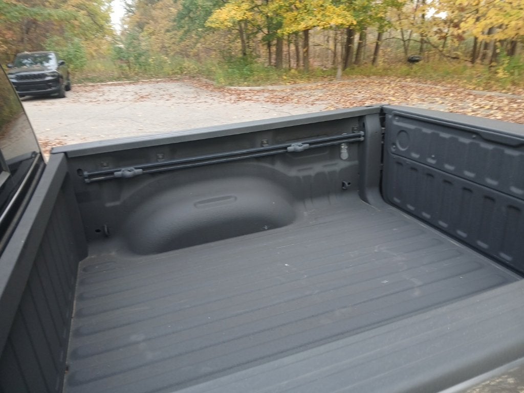 2020 RAM 1500 Big Horn Crew Cab 4x4 5'7' Box