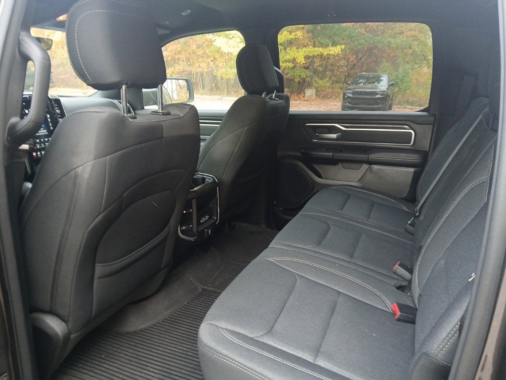 2020 RAM 1500 Big Horn Crew Cab 4x4 5'7' Box