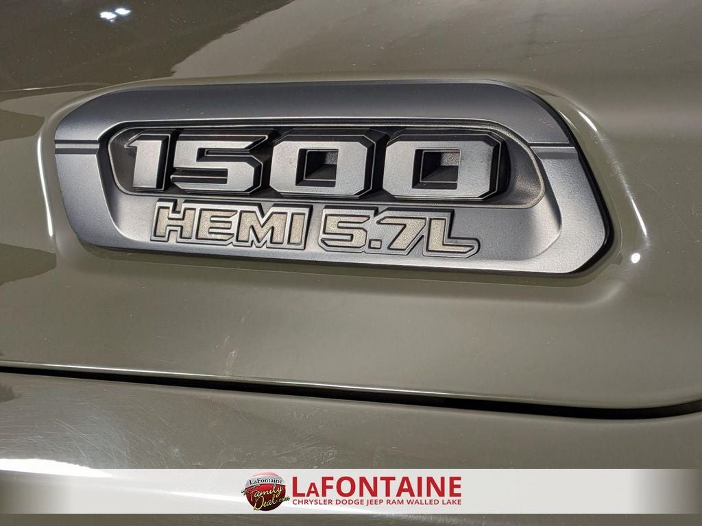 2021 RAM 1500 Big Horn Crew Cab 4x4 5'7' Box