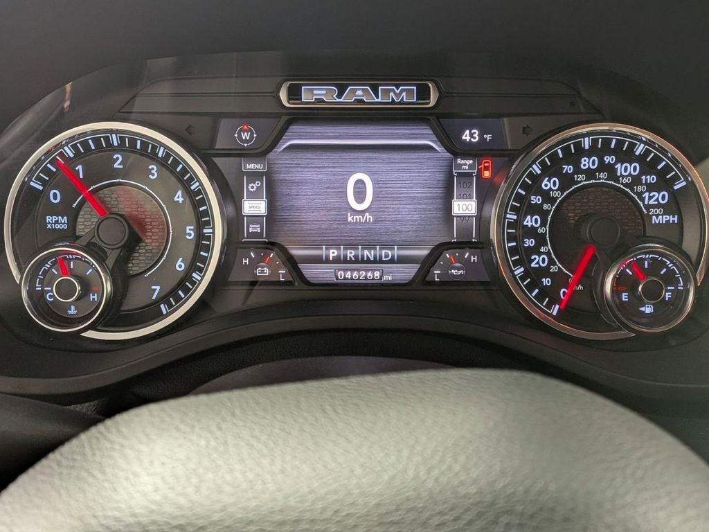 2021 RAM 1500 Big Horn Crew Cab 4x4 5'7' Box