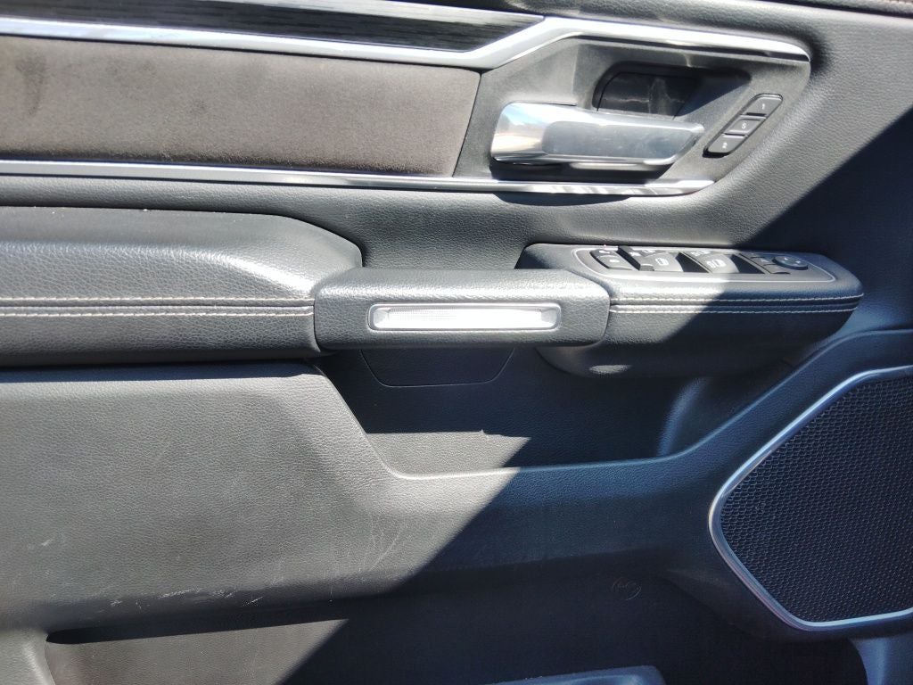 2023 RAM 1500 Laramie Crew Cab 4x4 5'7' Box