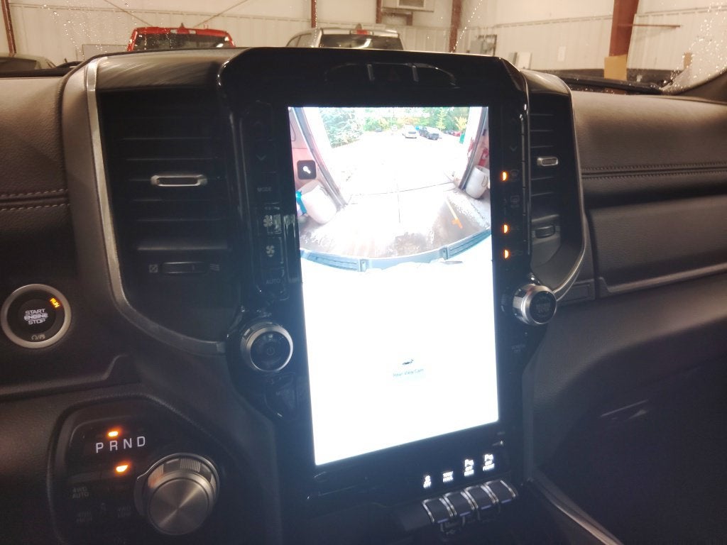 2023 RAM 1500 Laramie Crew Cab 4x4 5'7' Box