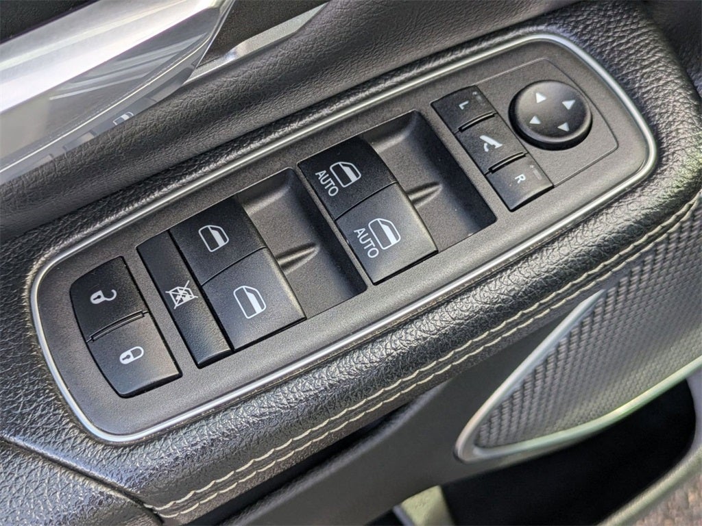 2024 RAM 1500 Laramie Crew Cab 4x4 5'7' Box