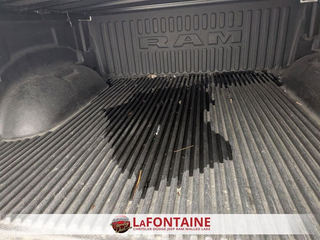 2023 RAM 1500 Laramie Crew Cab 4x4 5'7' Box