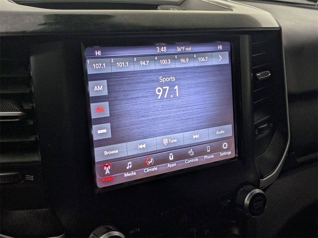 2020 RAM 1500 Big Horn Crew Cab 4x4 6'4' Box