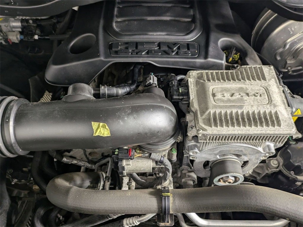 2021 RAM 1500 Laramie Crew Cab 4x4 6'4' Box