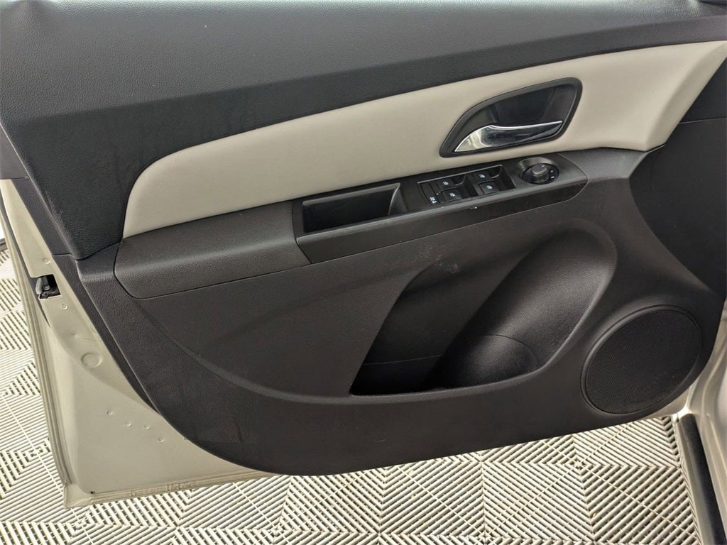 2014 Chevrolet Cruze LS Auto