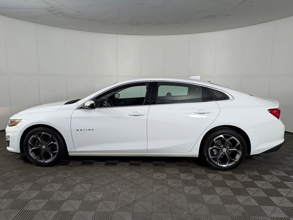 Used 2023 Chevrolet Malibu 1LT with VIN 1G1ZD5ST3PF224279 for sale in Walled Lake, MI