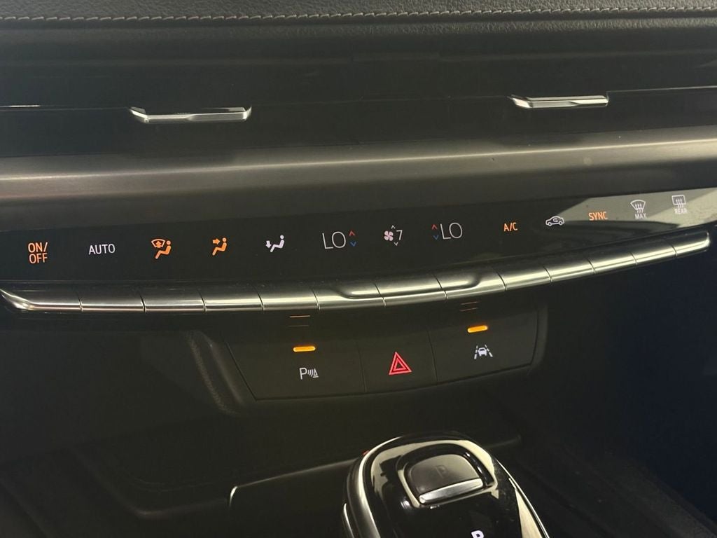 2025 Cadillac XT4 AWD Premium Luxury