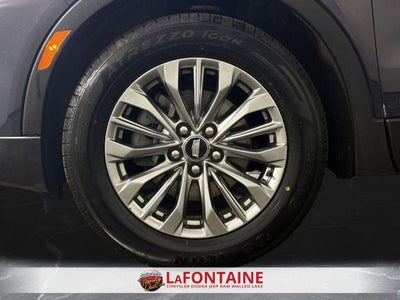 2025 Cadillac XT4 AWD Premium Luxury