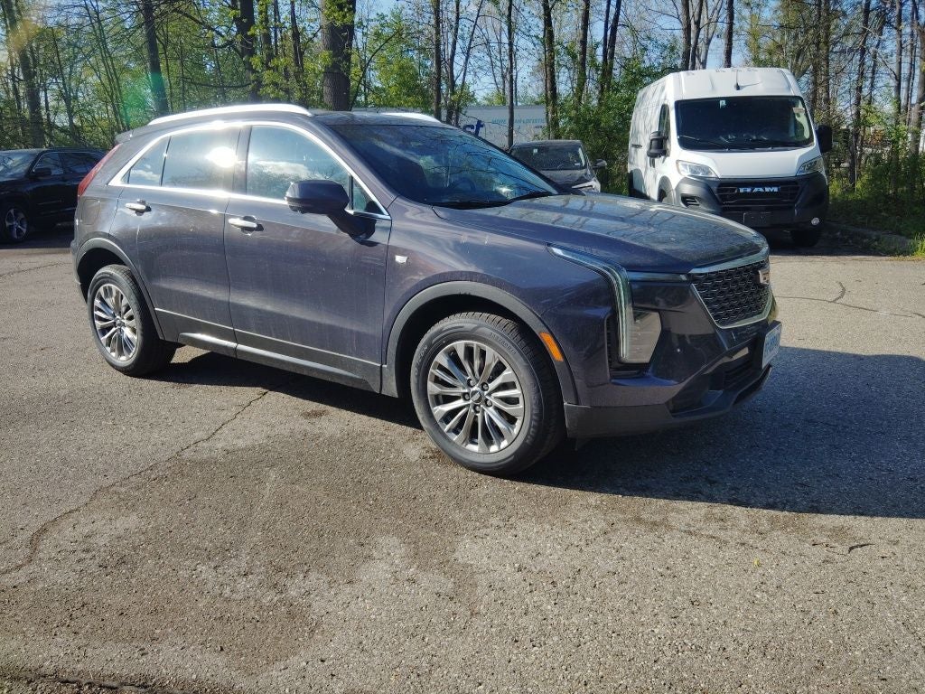 2025 Cadillac Xt4 Premium Luxury