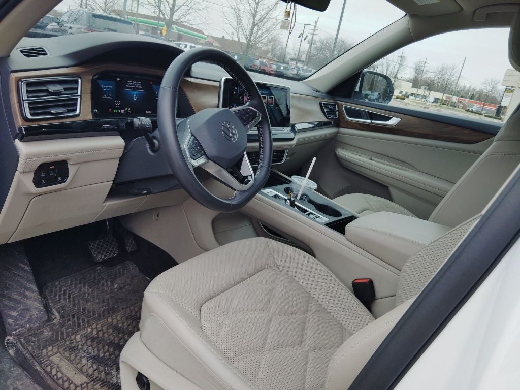 2024 Volkswagen Atlas 2.0T SE
