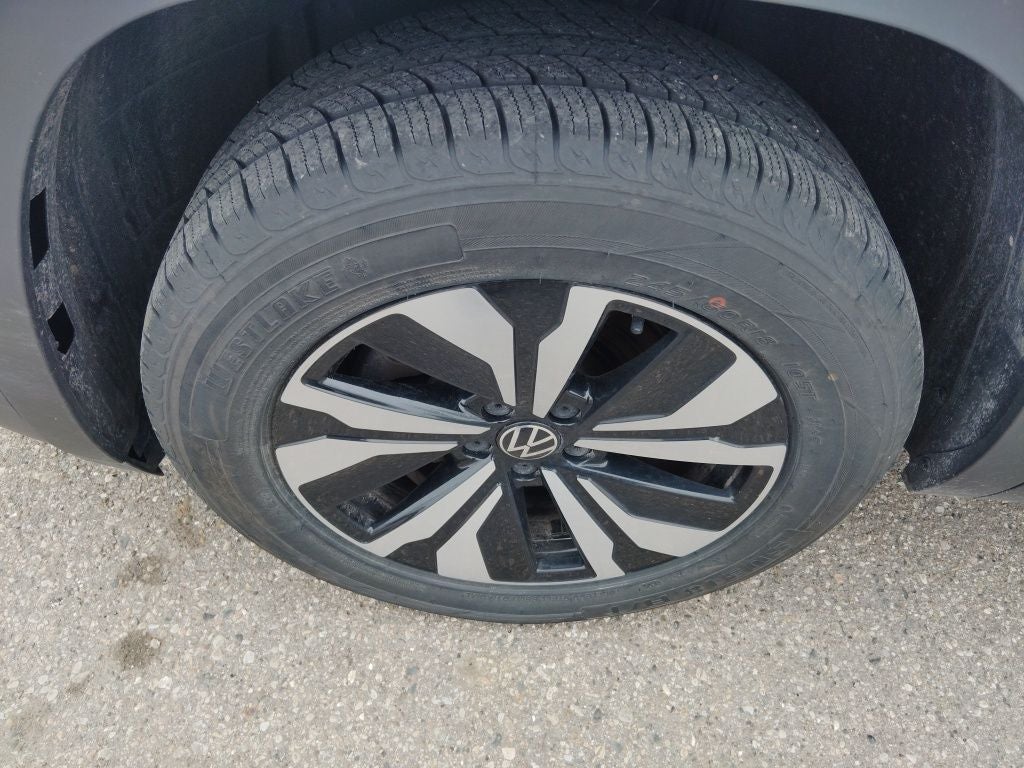 2024 Volkswagen Atlas 2.0T SE