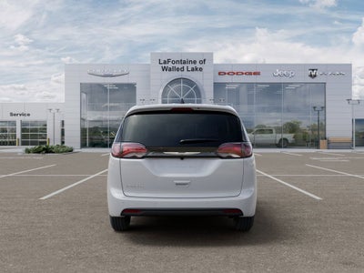 2026 Chrysler Voyager LX