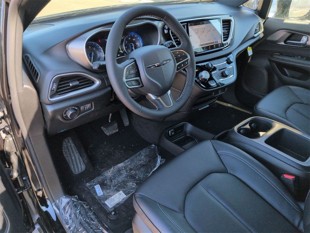 2026 Chrysler Voyager VOYAGER LX