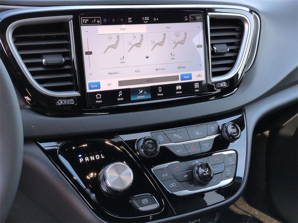 2026 Chrysler Voyager VOYAGER LX