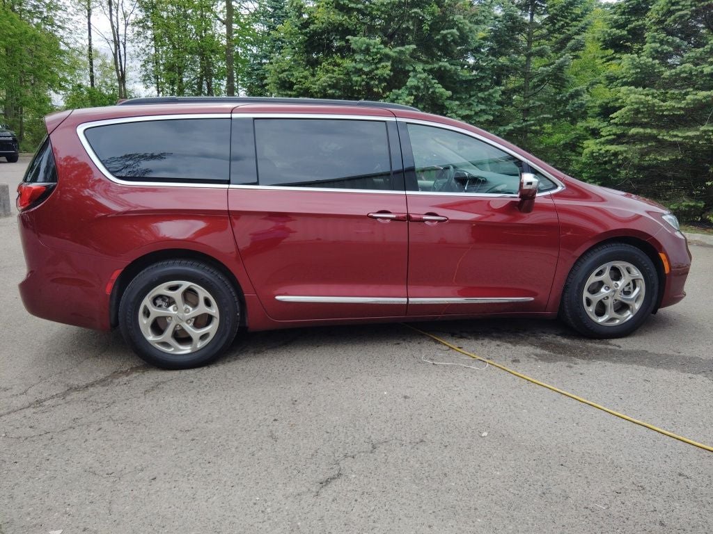 2022 Chrysler Pacifica Limited