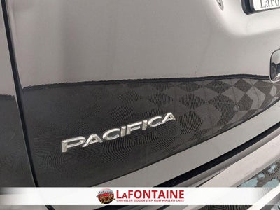 2022 Chrysler Pacifica Hybrid Touring L