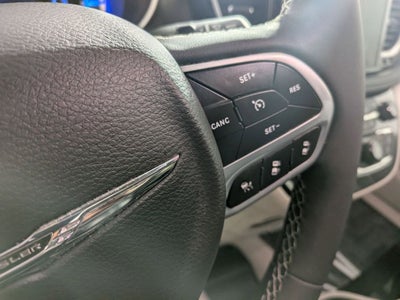 2022 Chrysler Pacifica Hybrid Touring L