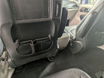 2022 Chrysler Pacifica Hybrid Touring L