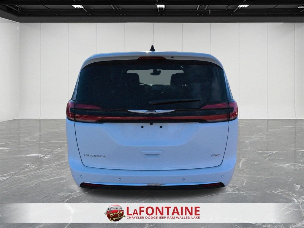 2026 Chrysler Pacifica PACIFICA SELECT AWD