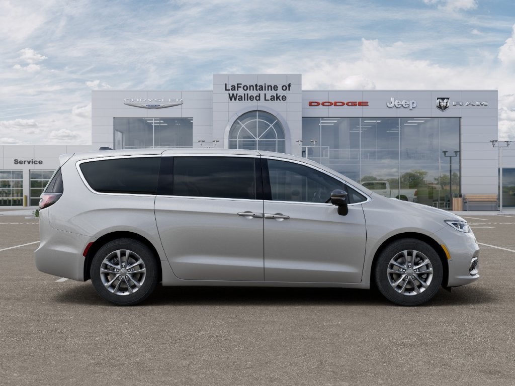 2026 Chrysler Pacifica PACIFICA SELECT AWD