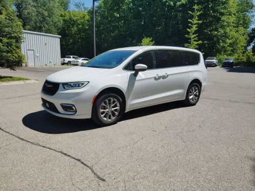 2023 Chrysler Pacifica Touring L AWD