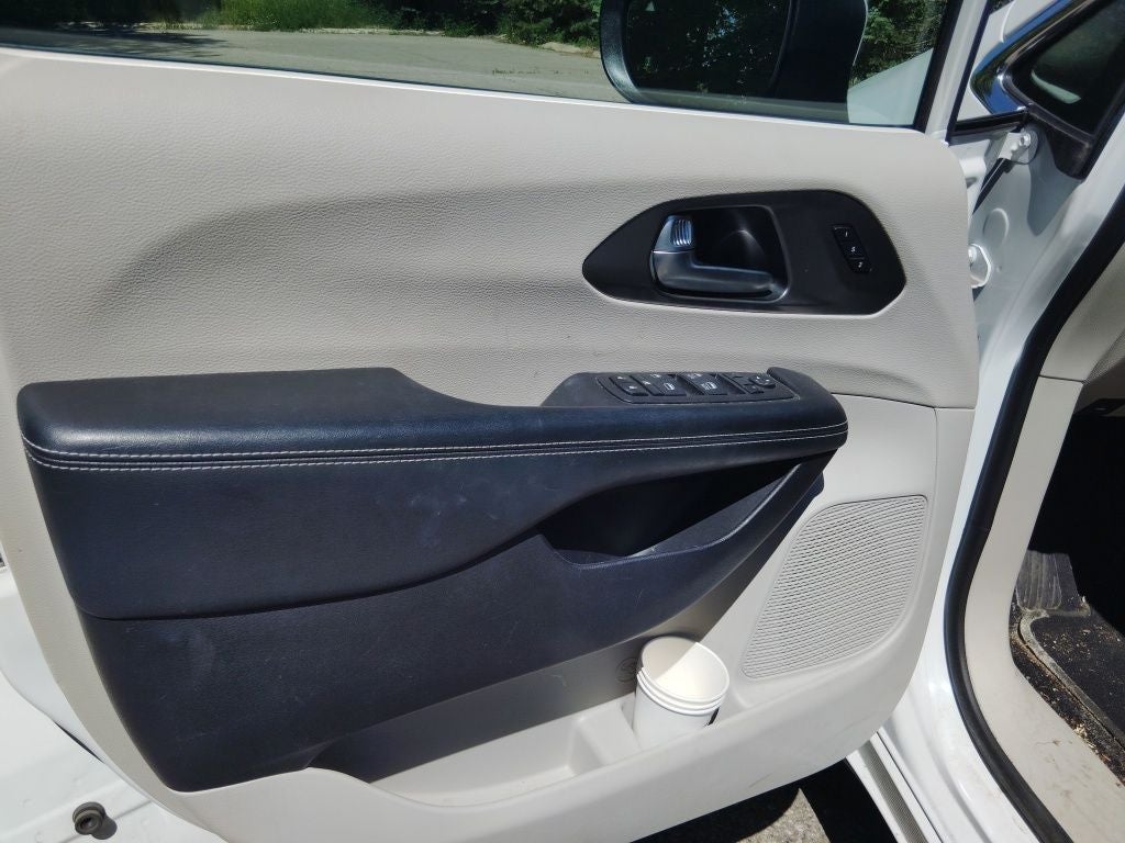 2023 Chrysler Pacifica Touring L AWD