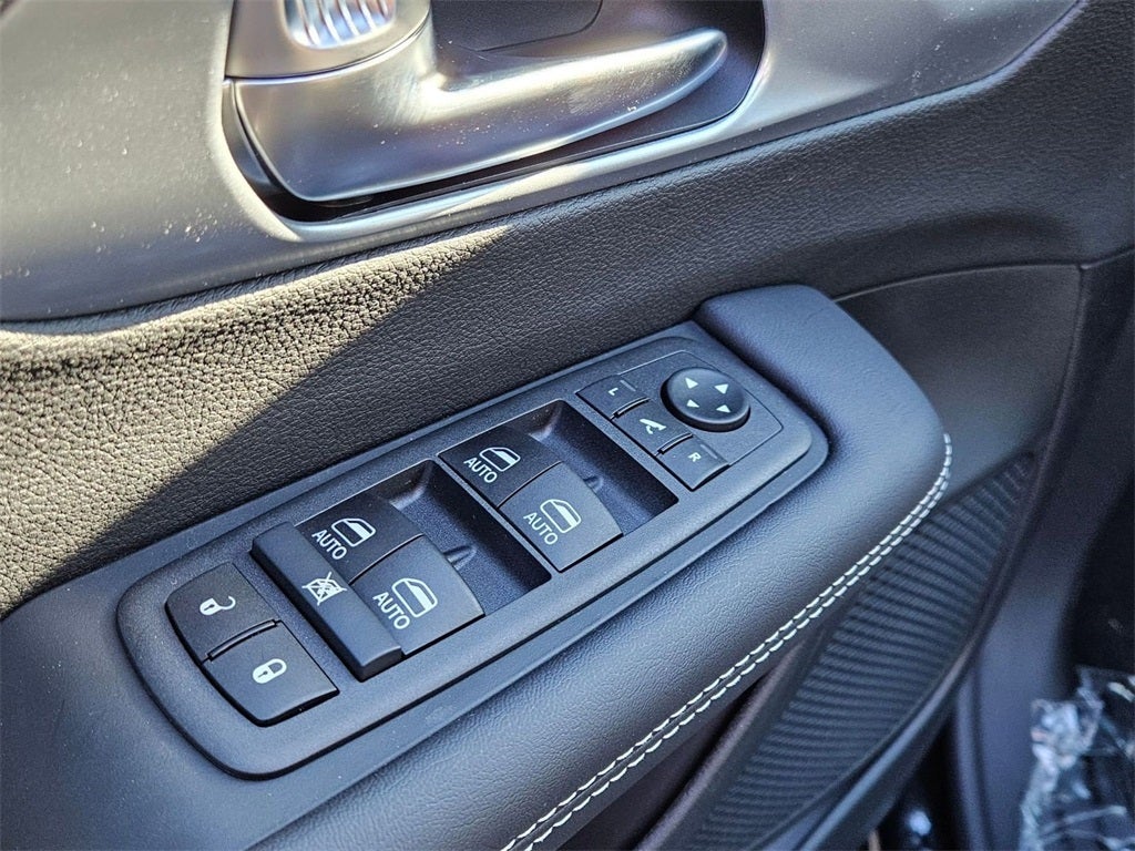 2026 Chrysler Pacifica PACIFICA LIMITED AWD