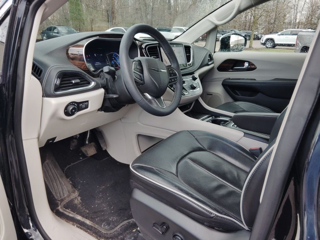 2023 Chrysler Pacifica Limited AWD