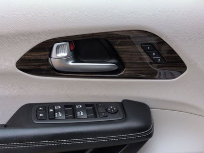 2022 Chrysler Pacifica Limited AWD