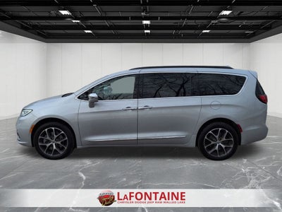 2022 Chrysler Pacifica Limited AWD
