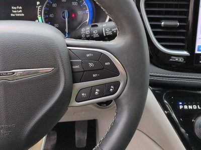 2022 Chrysler Pacifica Limited AWD