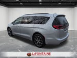 2022 Chrysler Pacifica Limited AWD