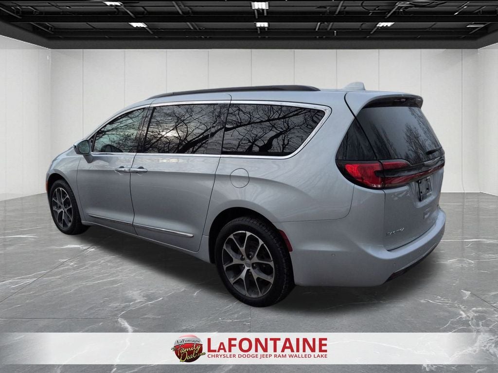 2022 Chrysler Pacifica Limited AWD