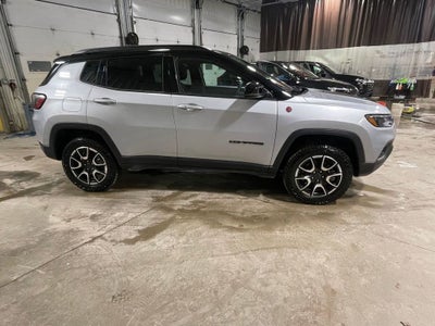 2025 Jeep Compass Trailhawk 4x4