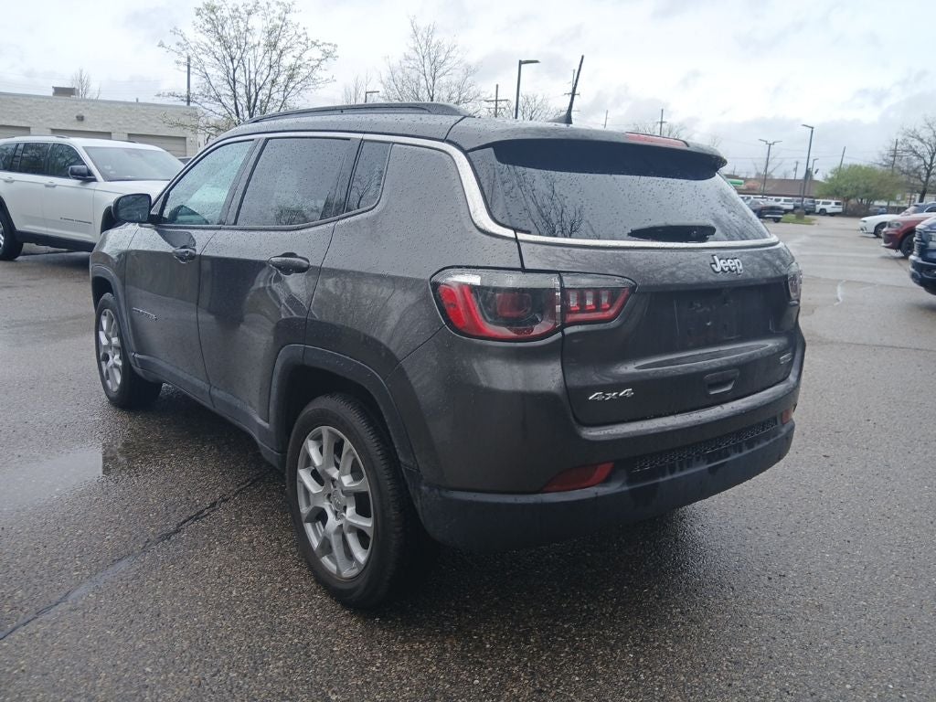 2022 Jeep Compass Latitude Lux 4x4