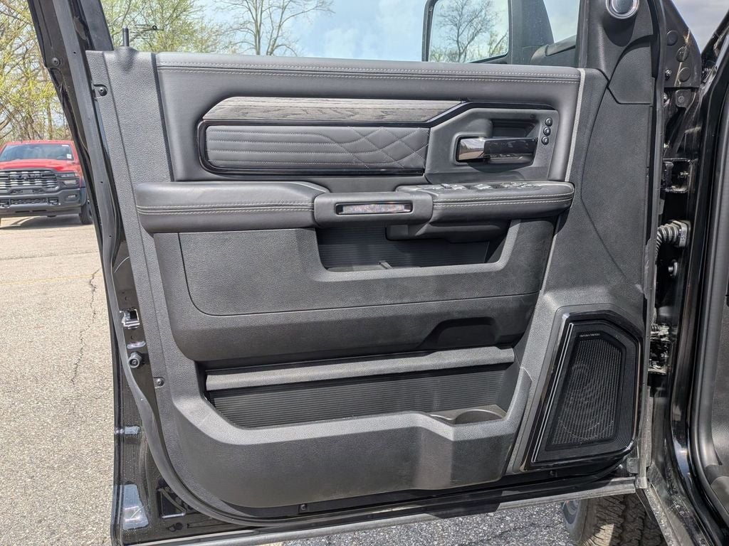 2026 RAM Ram 2500 RAM 2500 LIMITED CREW CAB 4X4 6'4' BOX