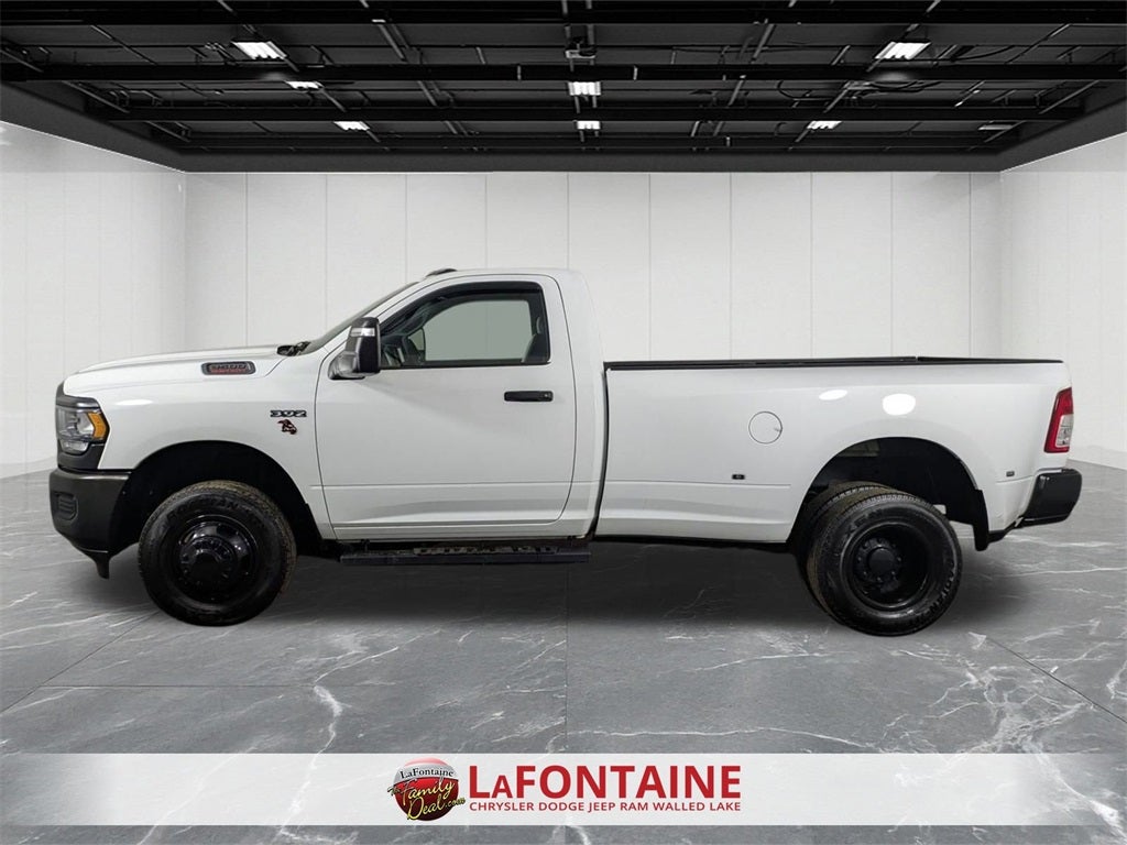 2024 RAM 3500 Tradesman Regular Cab 4x4 8' Box