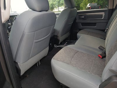 2017 RAM 1500 Big Horn Crew Cab 4x4 5'7' Box