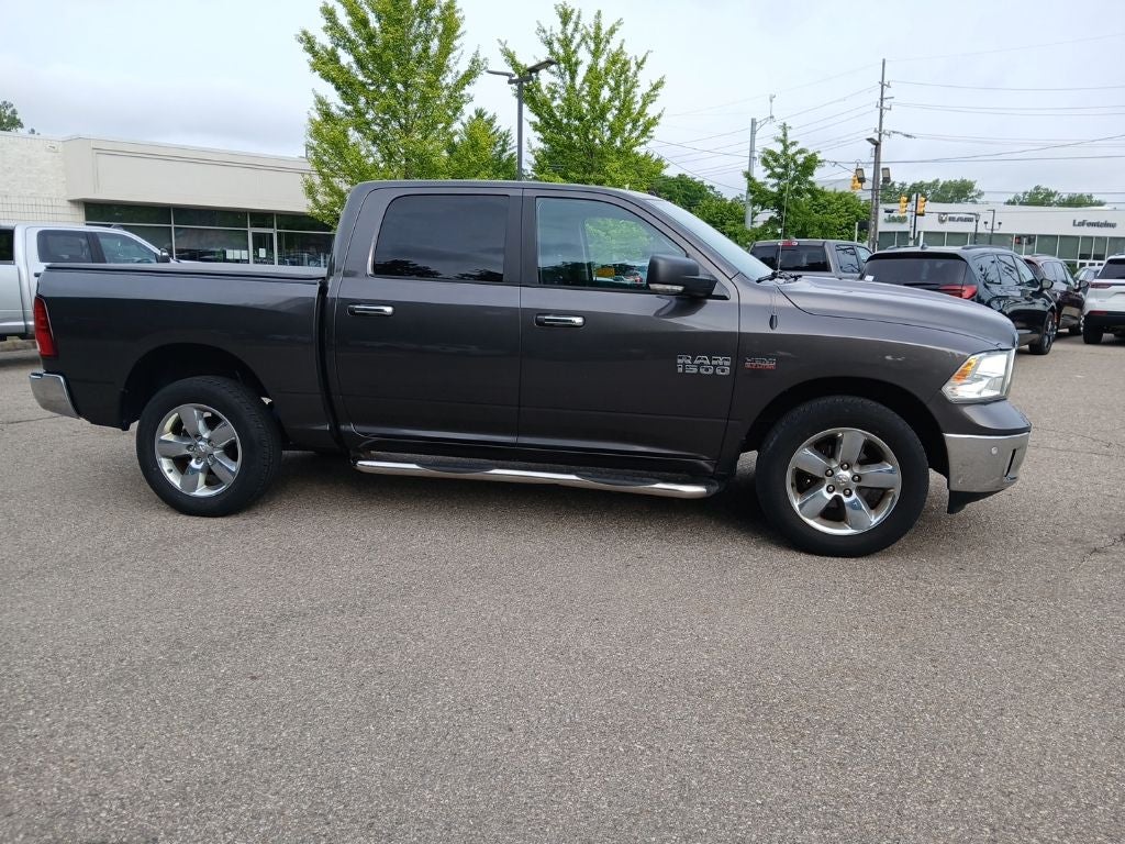 2017 RAM 1500 Big Horn Crew Cab 4x4 5'7' Box