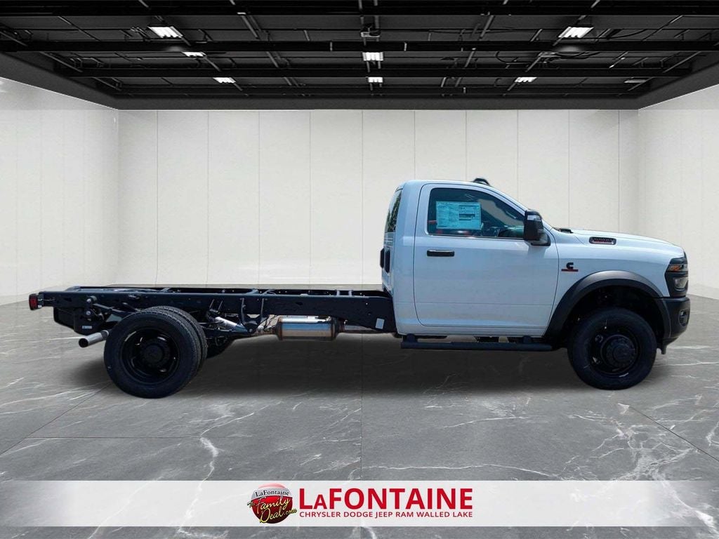 2026 RAM Ram 5500 Chassis Cab RAM 5500 TRADESMAN CHASSIS REGULAR CAB 4X4 84' CA