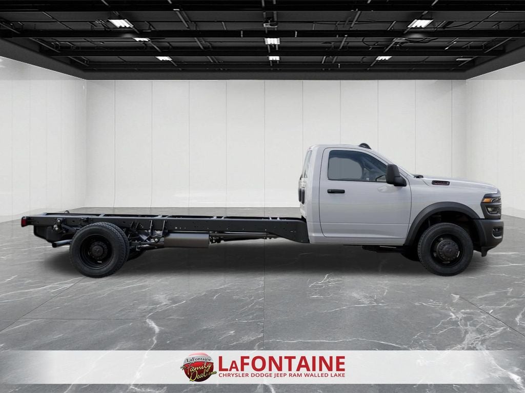 2026 RAM Ram 5500 Chassis Cab RAM 5500 TRADESMAN CHASSIS REGULAR CAB 4X4 120' CA