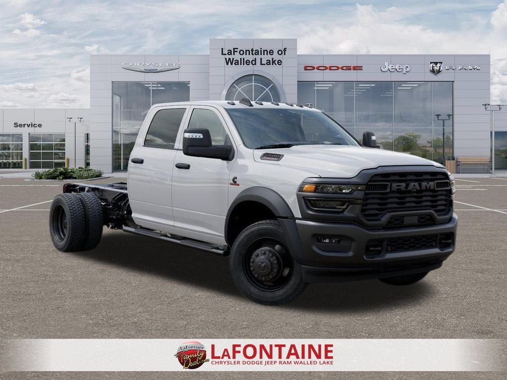 2026 RAM 5500 Chassis RAM 5500 TRADESMAN CHASSIS CREW CAB 4X4 60' CA