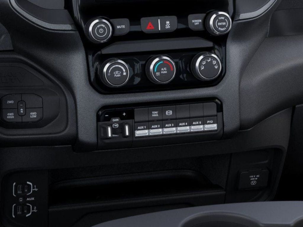 2026 RAM Ram 5500 Chassis Cab RAM 5500 TRADESMAN CHASSIS CREW CAB 4X4 84' CA