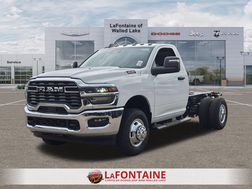 2026 RAM 3500 Chassis RAM 3500 TRADESMAN CHASSIS REGULAR CAB 4X4 60' CA