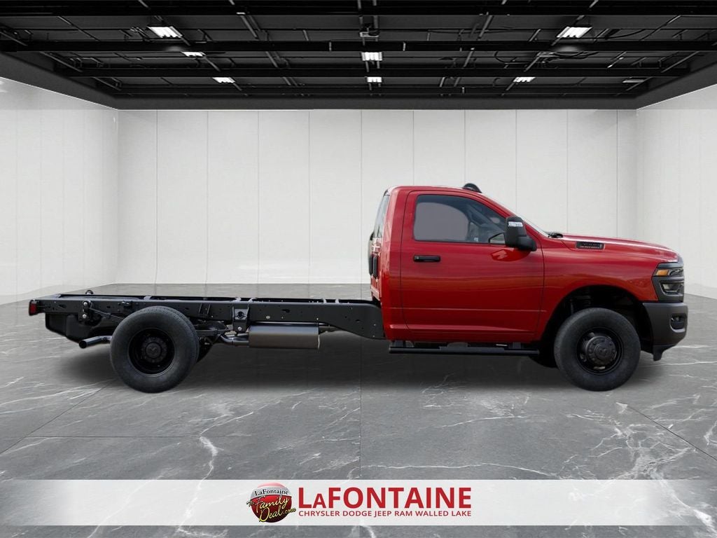 2026 RAM Ram 3500 Chassis Cab RAM 3500 TRADESMAN CHASSIS REGULAR CAB 4X4 84' CA