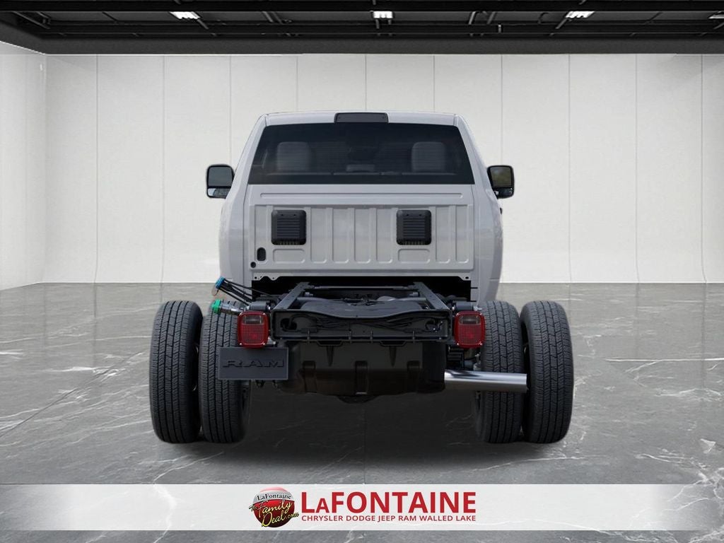 2026 RAM Ram 3500 Chassis Cab RAM 3500 TRADESMAN CREW CAB CHASSIS 4X4 60' CA