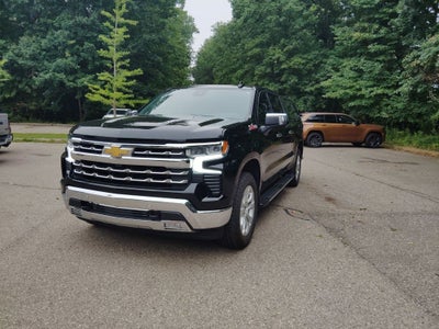 2023 Chevrolet Silverado 1500 4WD Crew Cab Short Bed LTZ